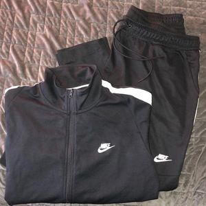 Men’s Nike track suit